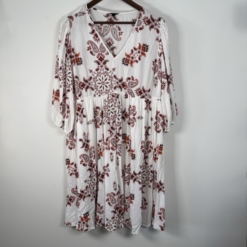 Torrid Dress Women's 00 Paisley Boho White Red Black‎ Neck 3/4 Sleeve Pockets